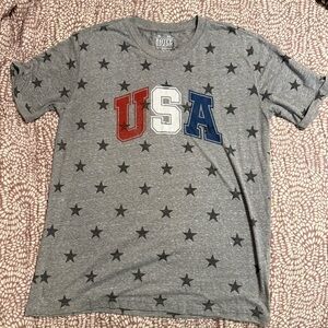 Royce woman’s crew neck rolled cuff patriotic Graphic Gray T-Shirt XL